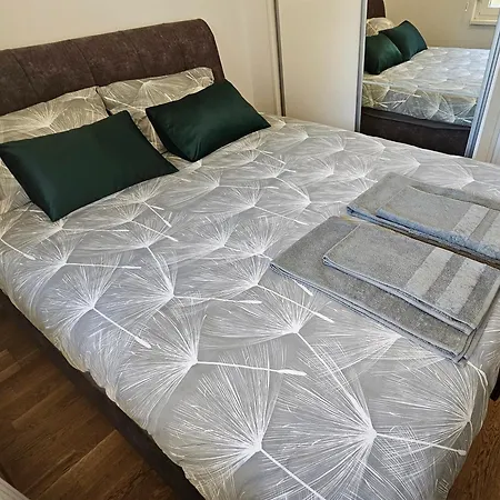 شقة Bc Aria With Garage